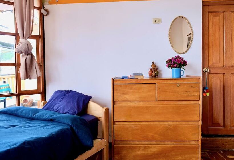تختخواب و صبحانه Native Soul Guesthouse