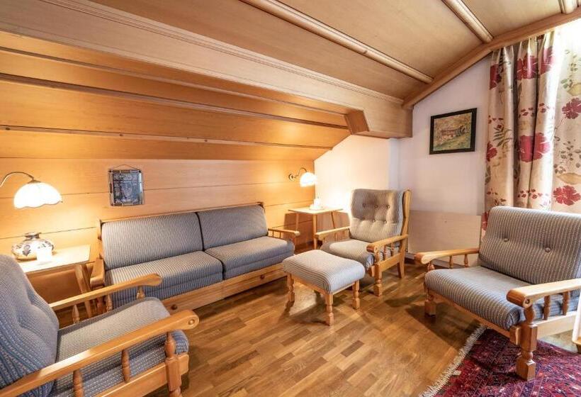 مبيت وإفطار Försterhaus & Haus Andrea