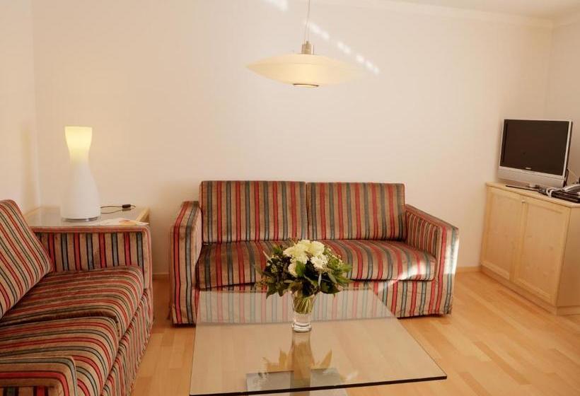 هتل Pension Grissemann