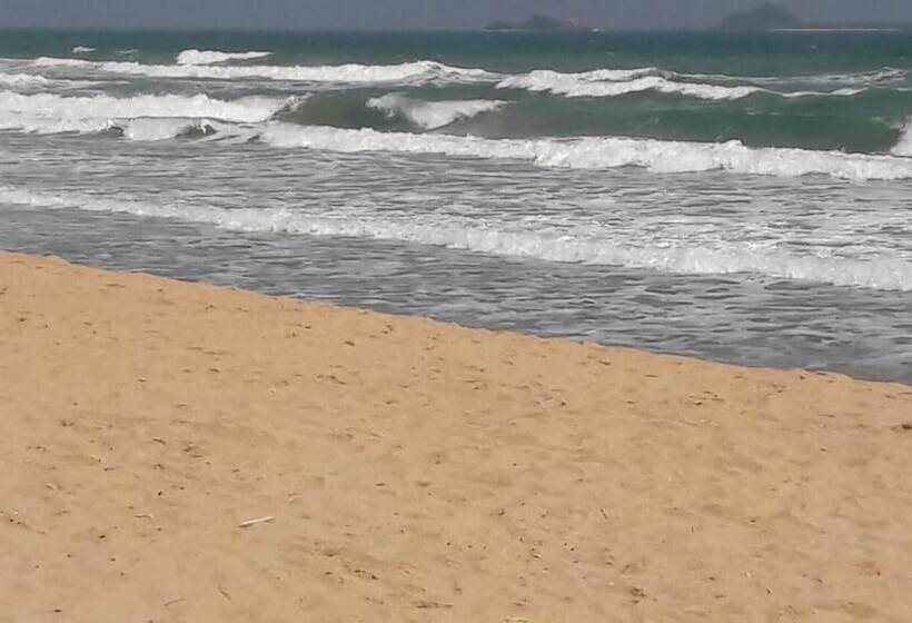 膳宿费 Nilaveli Beach Rooms