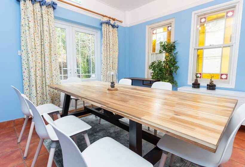 The River Cam Place Enchanting 6bdr Home Next To River Cam