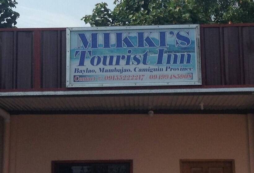 هتل Mikki's Tourist Inn