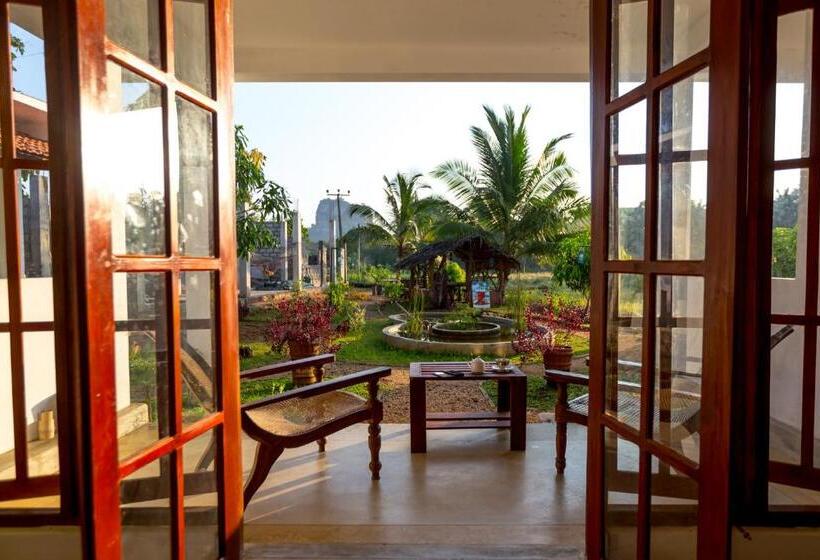 پانسیون Nelu Villa Sigiriya