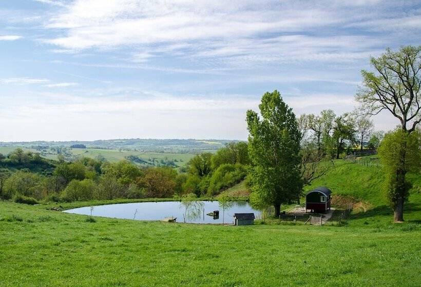 住宿加早餐  L Ecrin Du Segala   La Roulotte