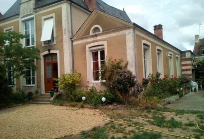 مبيت وإفطار La Roseraie