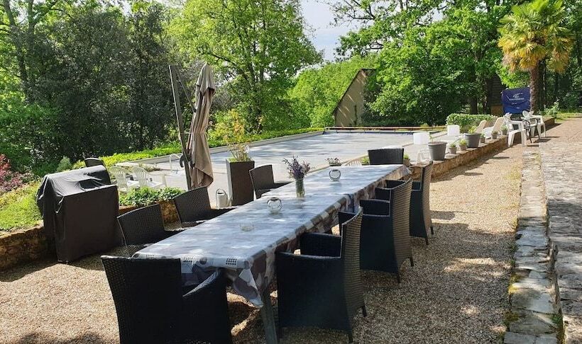 住宿加早餐  Gîte Le Nieudegat Chambre Et Table D Hôte Piscine Climatisation Proche De Sarlat Au Coeur De La Natu