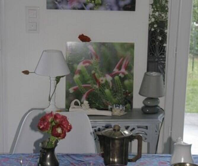 مبيت وإفطار Les Petits Déjeuners De Flo