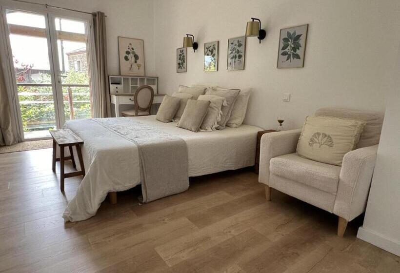 Bed and Breakfast La Millière   Chambres D Hôtes   Piscine & Campagne   Marie Anne & Marie Adélaïde