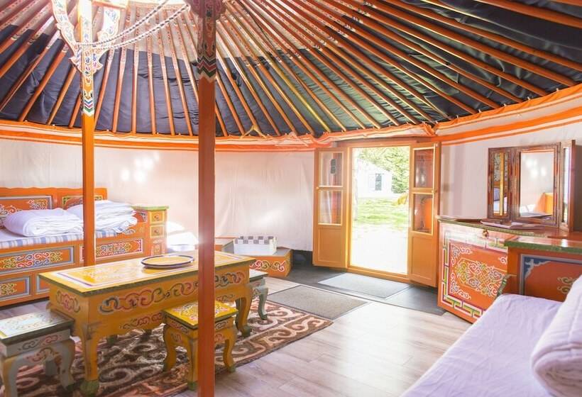 住宿加早餐  Rando Yourte