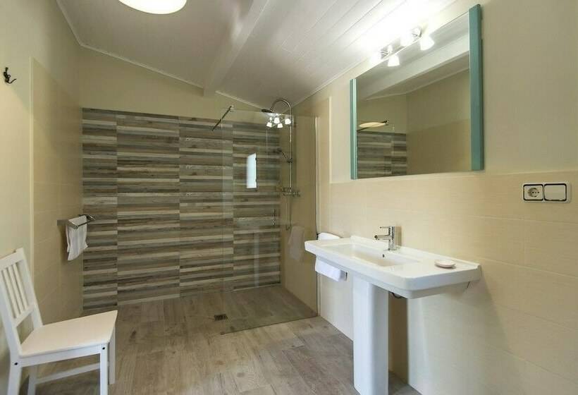 Хостел Physionatural Wellness Center
