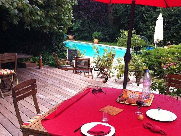 פנסיון Chez Françoise Et Michel Piscine