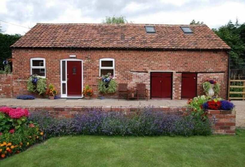 تختخواب و صبحانه Home Farm & Lodge
