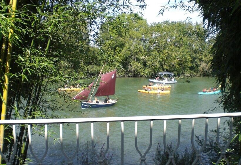 تختخواب و صبحانه Les Armateurs