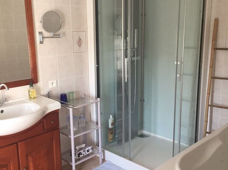 تختخواب و صبحانه Les Armateurs