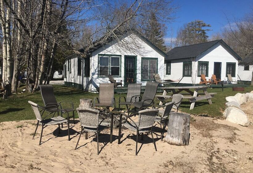 Hills Point Resort