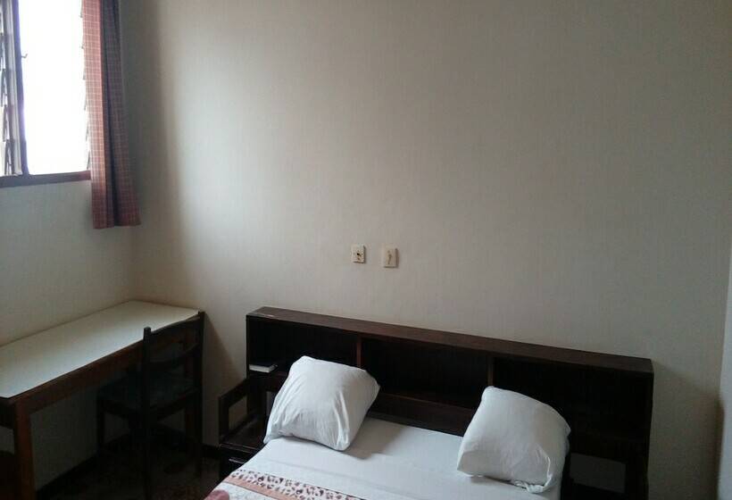 هتل Hôtel Le Paradis   Adults Only