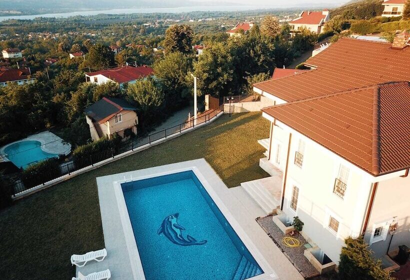 هتل Kartepe Camp