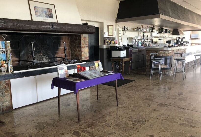 هتل Le Relais Des Corbières