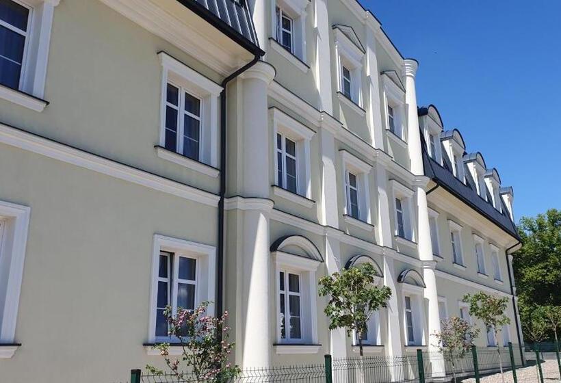 בית מלון כפרי Nadodrzański Dwór   Nowa Sól