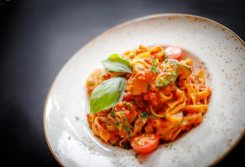 בית מלון כפרי Nadodrzański Dwór   Nowa Sól