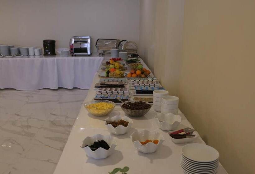 Korkmaz Otel
