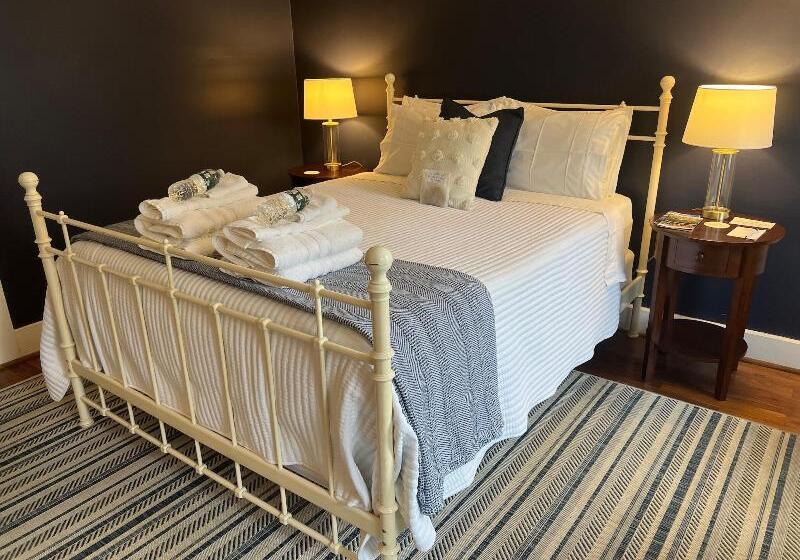 Пансион Freedom House B&b