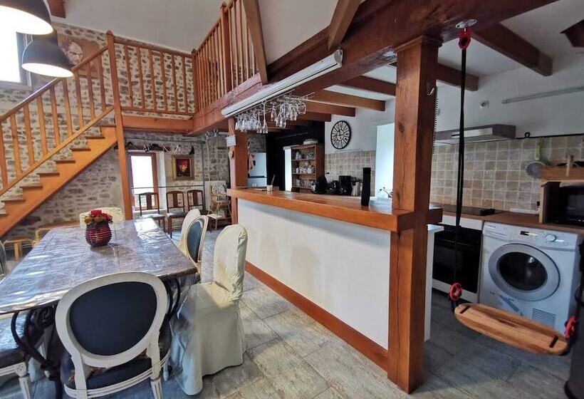 بنسيون Les 2 Gites Des Chambres De Capucine