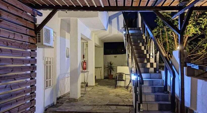 پانسیون Skiathos Holiday Resort