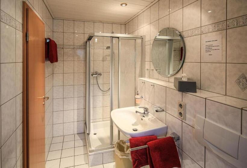 ペンション Gästehaus Kiebel