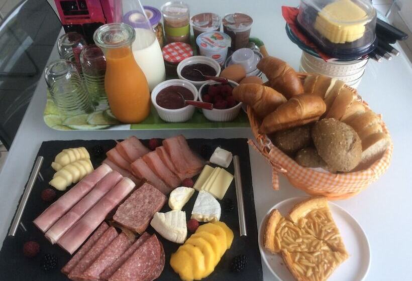 پانسیون Maison D Hôtes Bleu Cudrefin