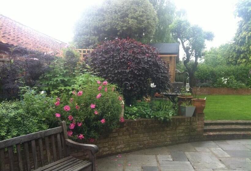 The Old Manse B&b
