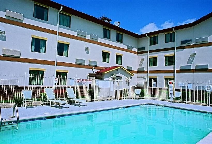 בית מלון כפרי Americas Best Value Inn St. Louis / South