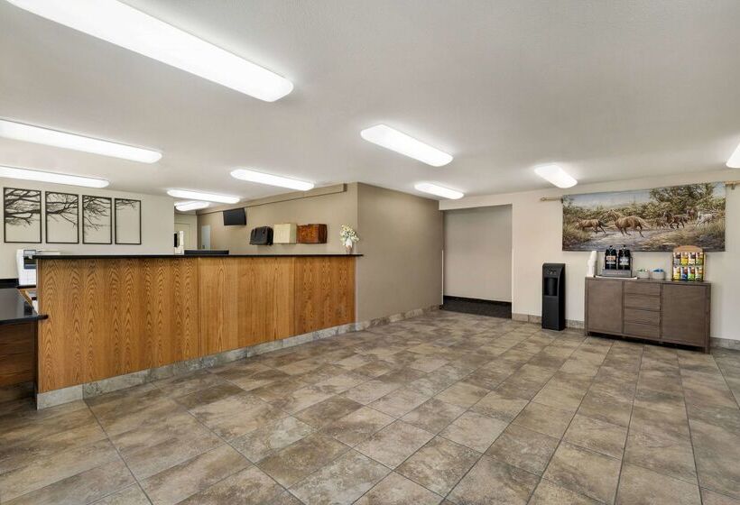 هتل Baymont By Wyndham Elko