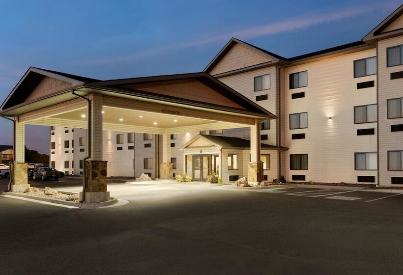 فندق Baymont By Wyndham Wellington