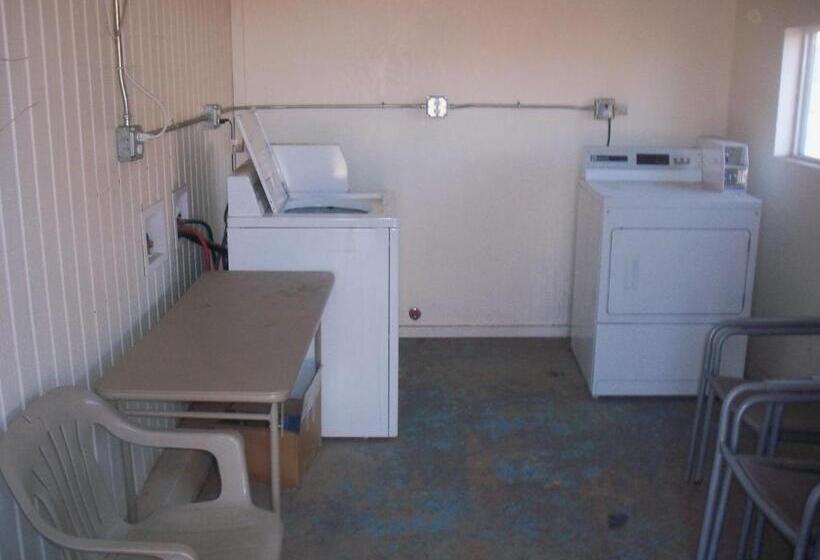 فندق Deluxe Inn Of Roswell