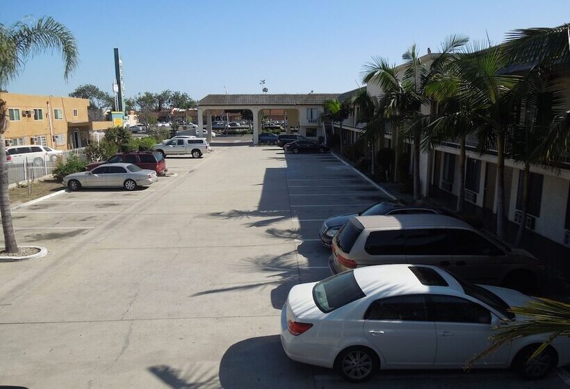 هتل National Inn Garden Grove