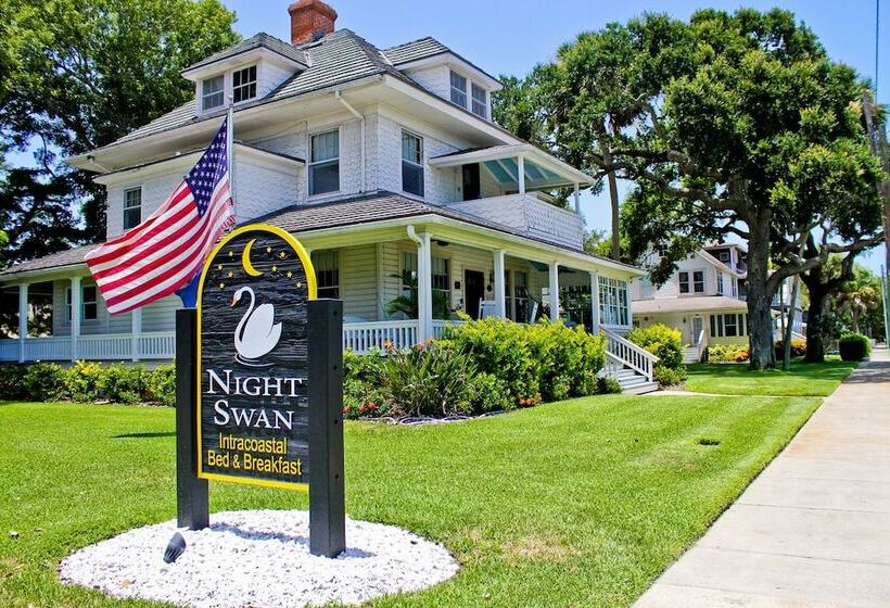 فندق Night Swan Intracoastal B&b
