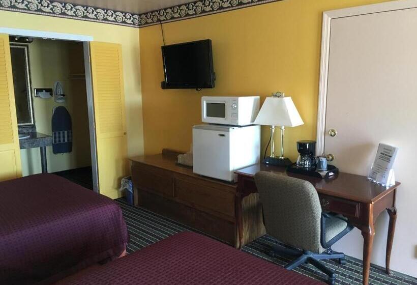 Отель Norwalk Inn
