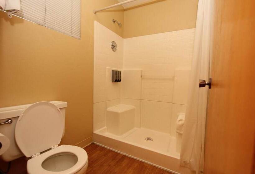 هتل Oakhurst Lodge