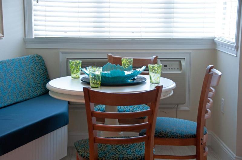 هتل Ocean Club On Smuggler's Beach