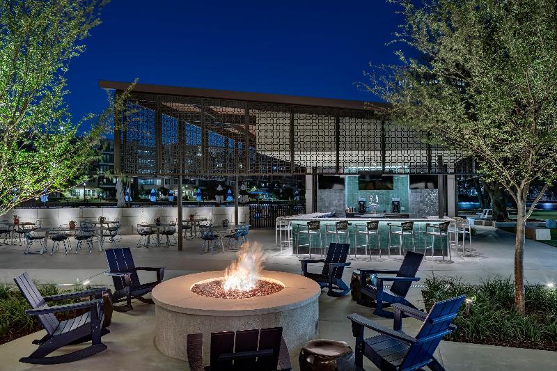 هتل Omni Las Colinas