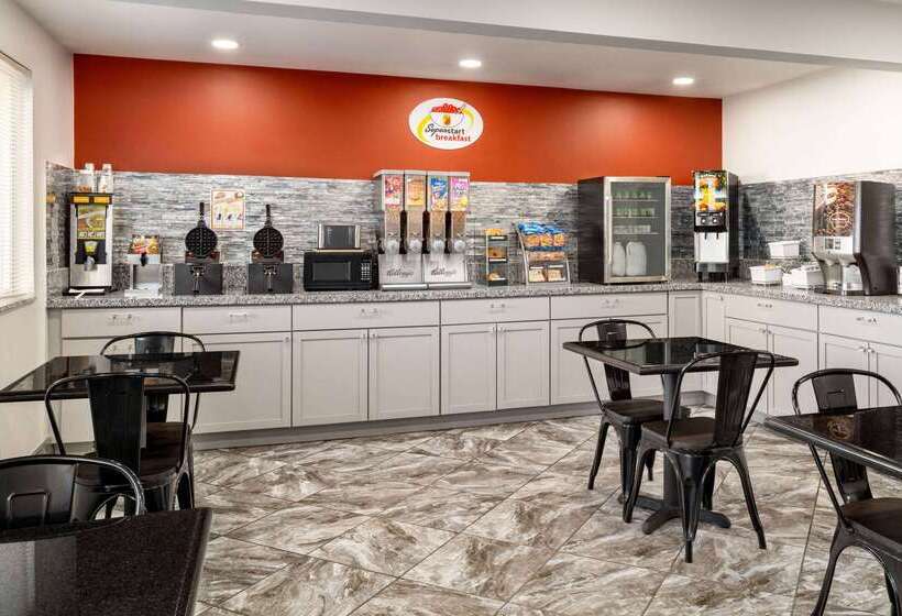 酒店 Super 8 By Wyndham Columbus Edinburgh