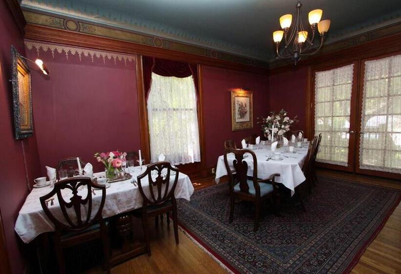 هتل The Napa Inn