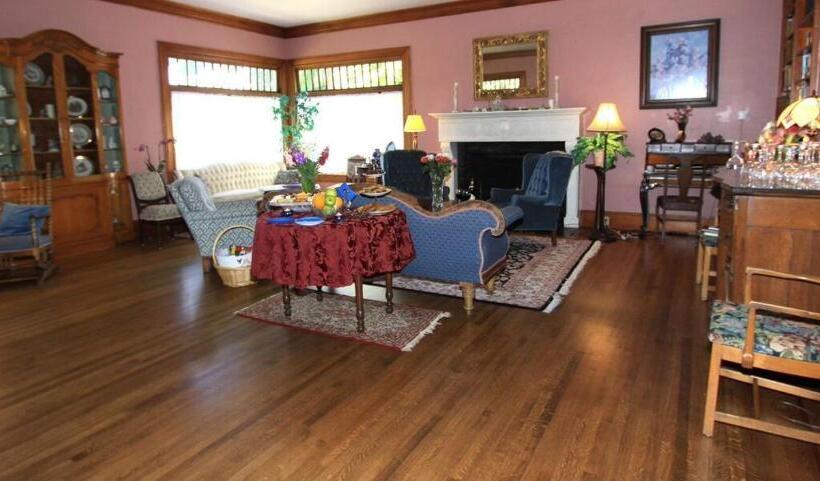 هتل The Napa Inn