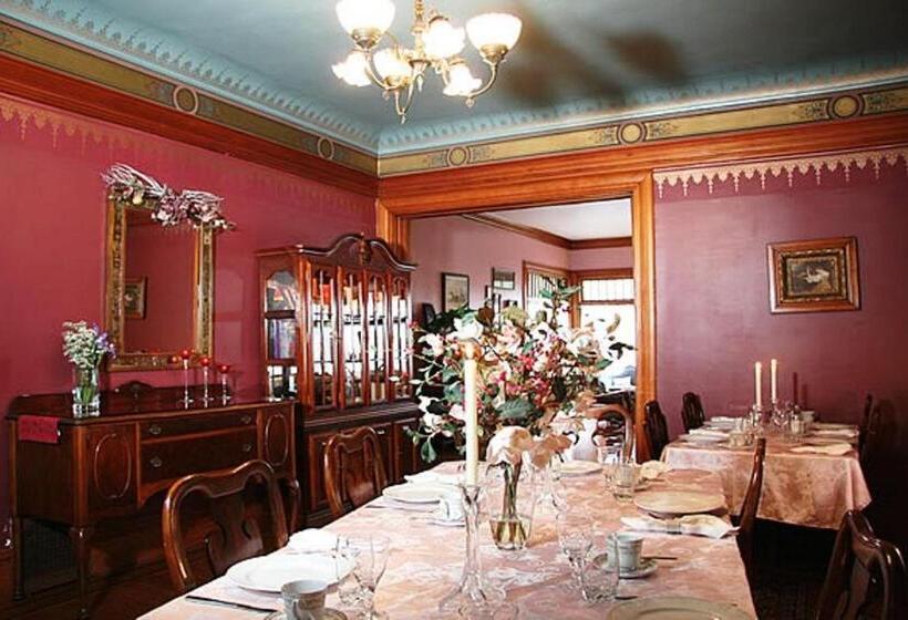 هتل The Napa Inn