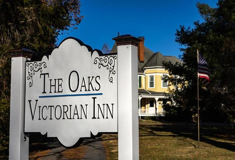 酒店 The Oaks Victorian Inn