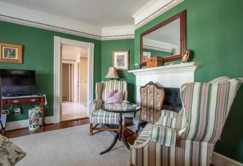 酒店 The Oaks Victorian Inn