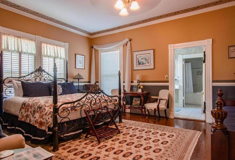 酒店 The Oaks Victorian Inn