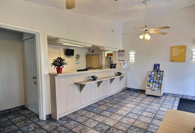 Motel 6 Palm Bay