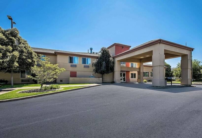 مُتل Americas Best Value Sandman Inn